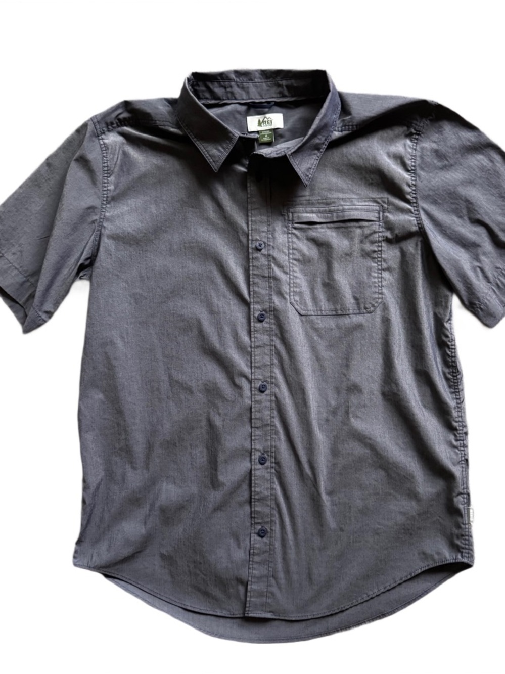 REI Men’s Medium Short Sleeve Button-Down Shirt — Charcoal
